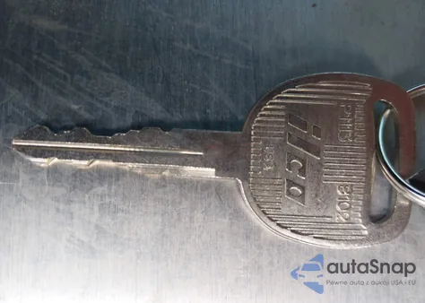 2003 Chevrolet Suburban 1500 Ls z USA, uszkodzony, nr VIN 1GNEC16Z43J208171